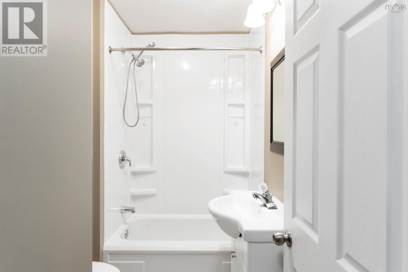 57 Cornwallis Avenue, New Minas, Nova Scotia  B4N 3M8 - Photo 37 - 202514511