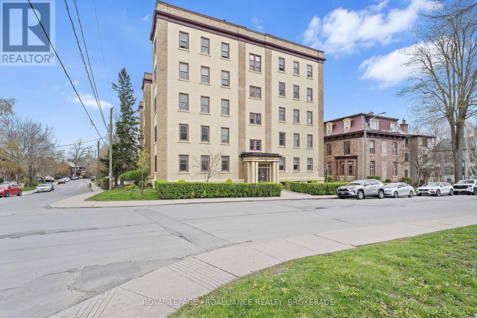 20 - 67 Sydenham Street, Kingston, Ontario  K7L 3H2 - Photo 1 - X12332554