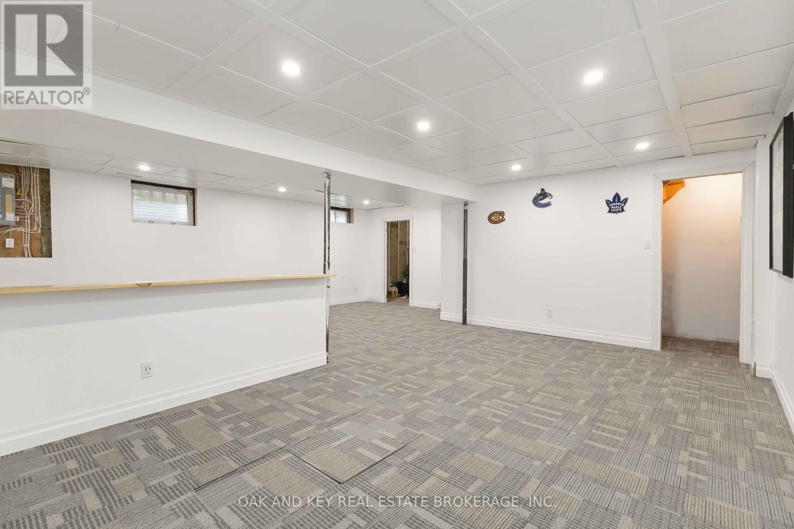 6 Weymouth Drive, London East, Ontario  N5V 4E7 - Photo 36 - X12332370