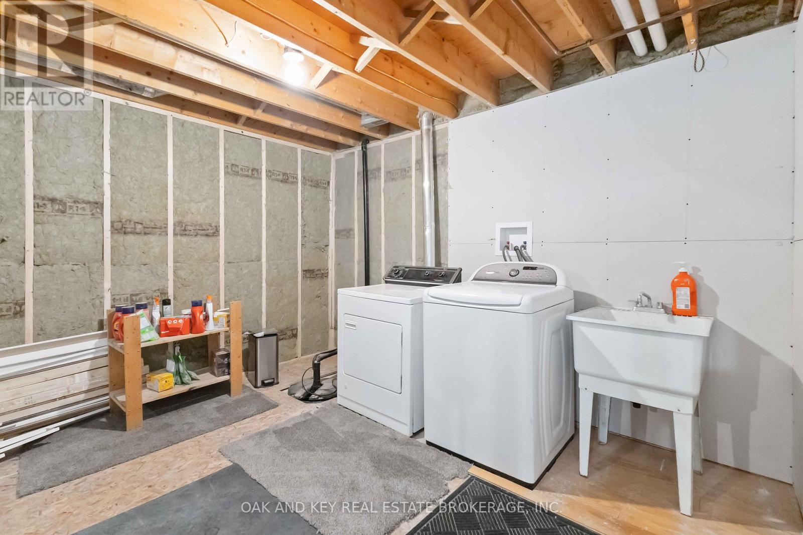 6 Weymouth Drive, London East, Ontario  N5V 4E7 - Photo 41 - X12332370
