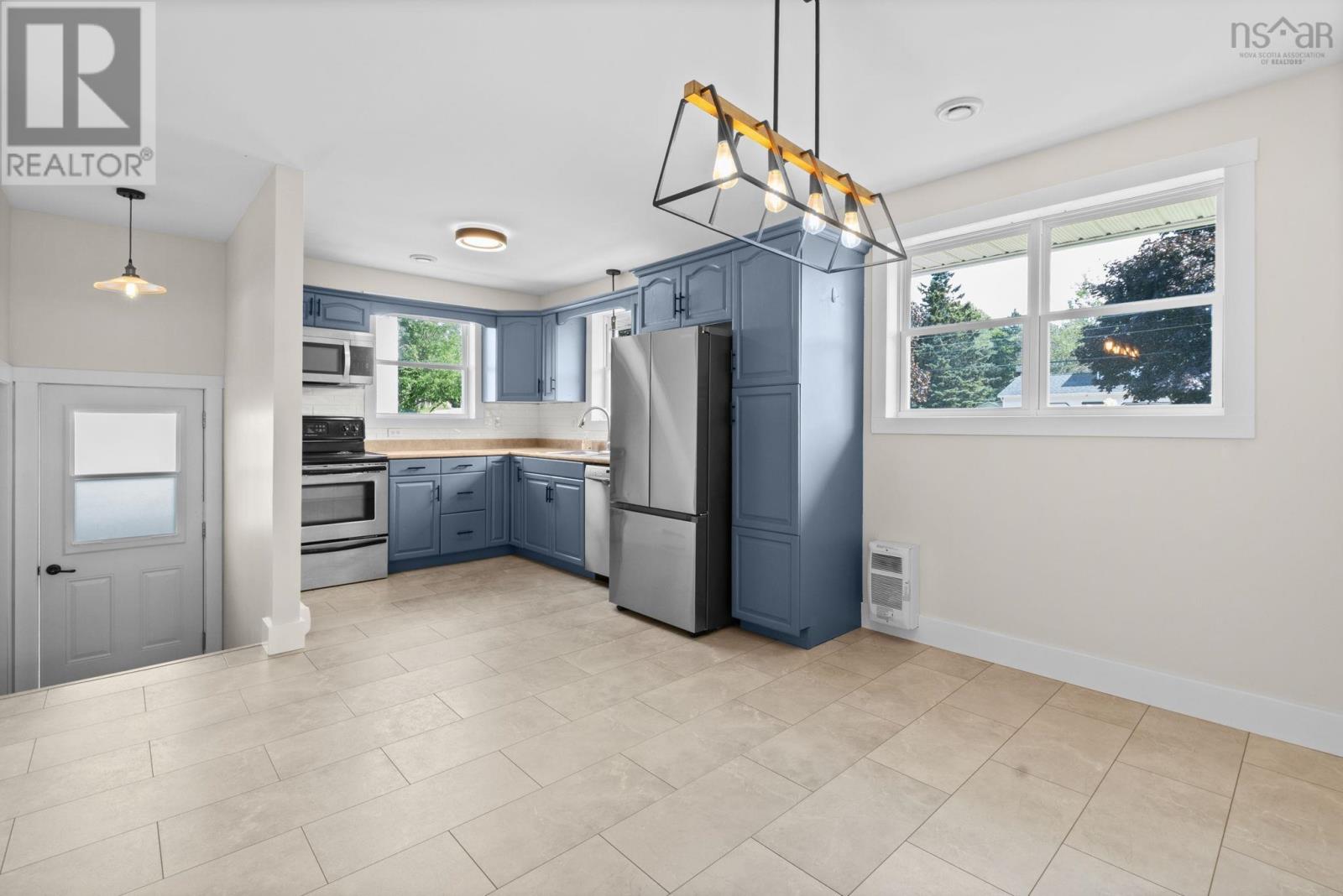 974 Elizabeth Drive, North Kentville, Nova Scotia  B4N 4R4 - Photo 4 - 202518335