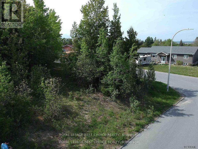 184 Sumbler Crescent, Temiskaming Shores, Ontario  P0J 1P0 - Photo 11 - T12332486