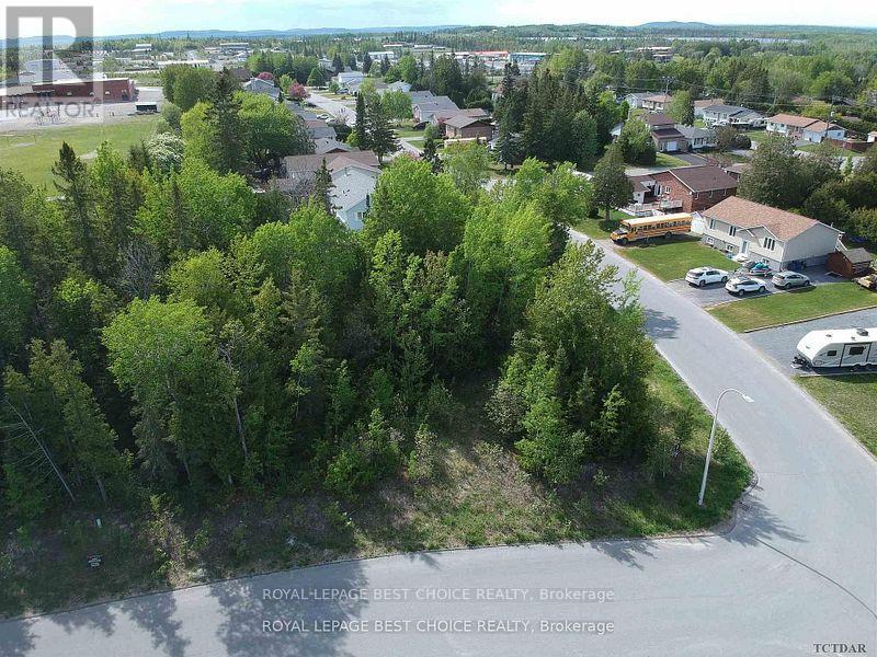 184 Sumbler Crescent, Temiskaming Shores, Ontario  P0J 1P0 - Photo 5 - T12332486