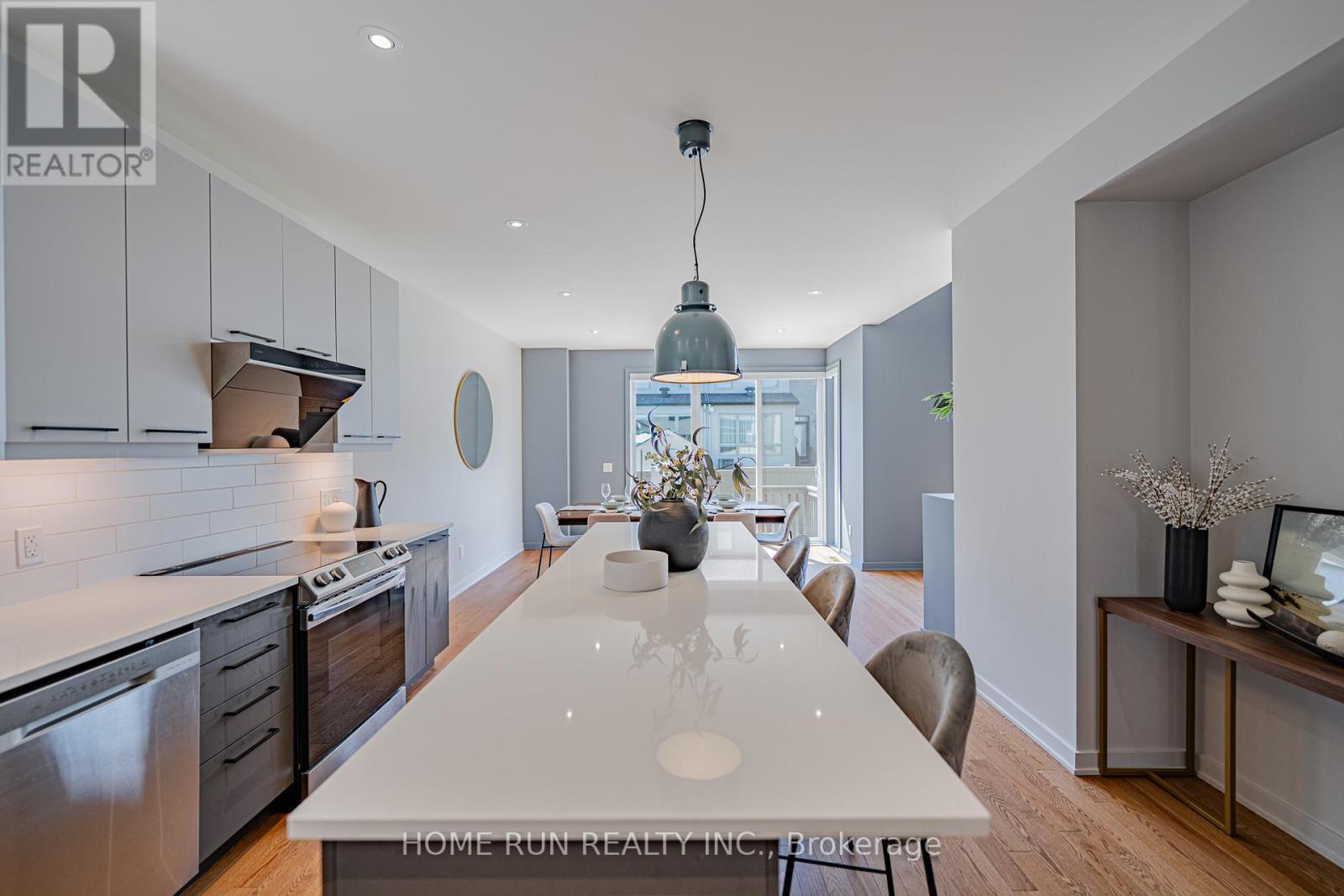 530 Tenor Ridge, Ottawa, Ontario  K4M 0P9 - Photo 5 - X12332429