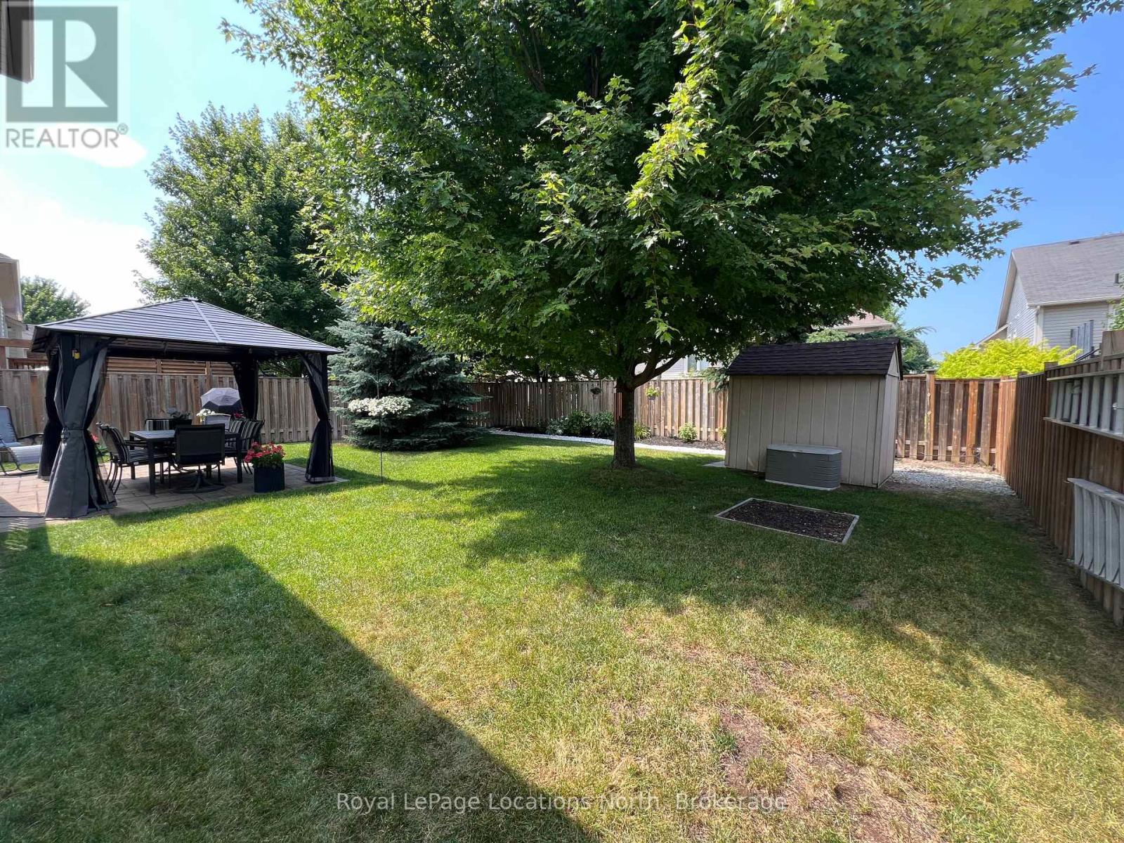 8 Broadpoint Street, Wasaga Beach, Ontario  L9Z 3B8 - Photo 35 - S12288254