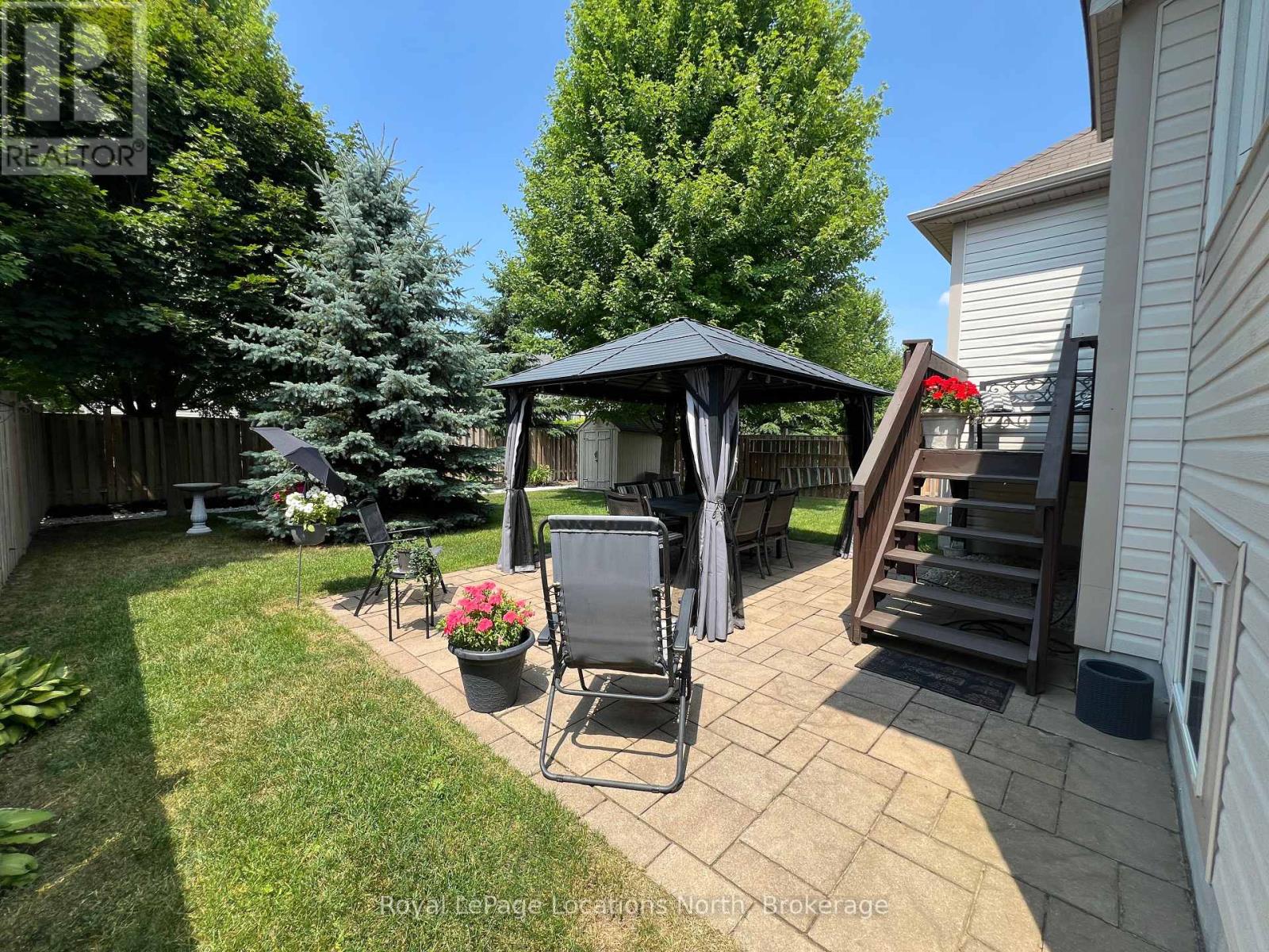 8 Broadpoint Street, Wasaga Beach, Ontario  L9Z 3B8 - Photo 34 - S12288254