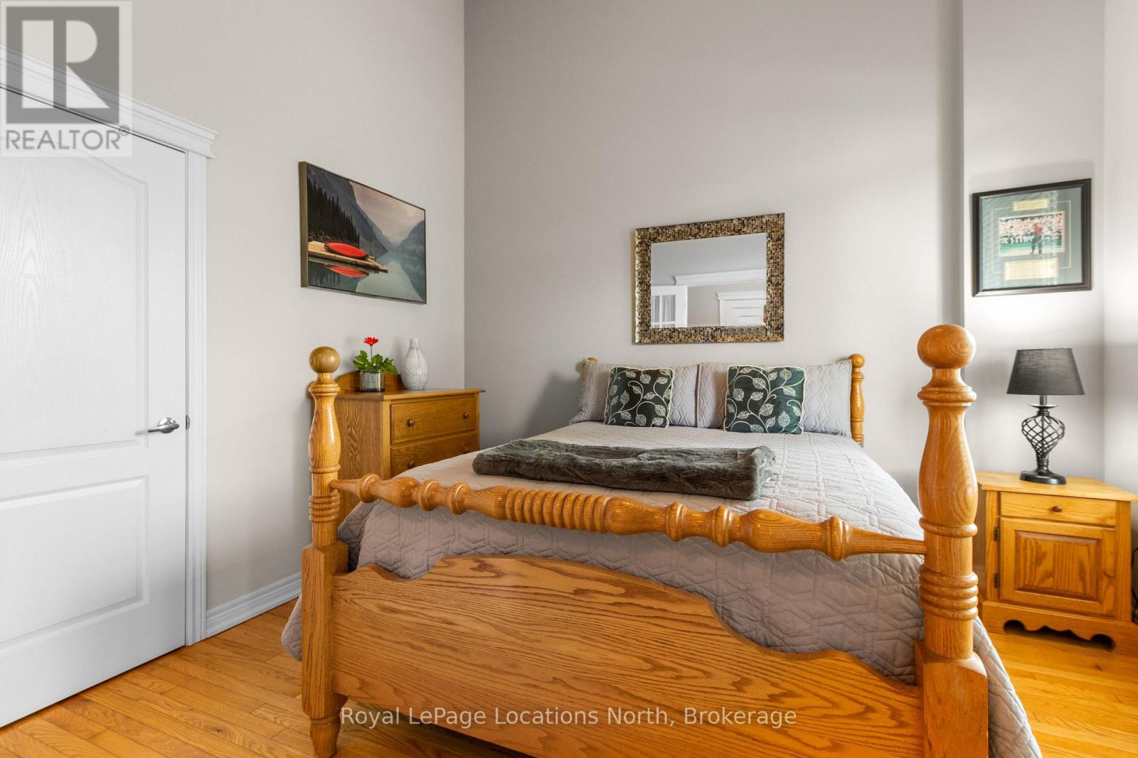 8 Broadpoint Street, Wasaga Beach, Ontario  L9Z 3B8 - Photo 26 - S12288254