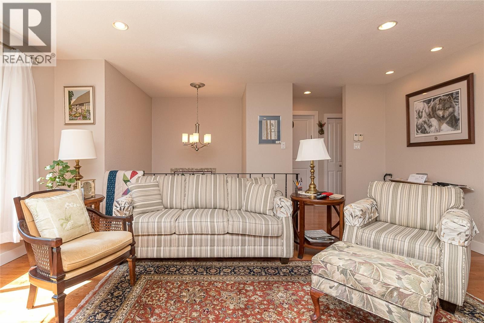 Property at 2312 Brethour Ave image 5