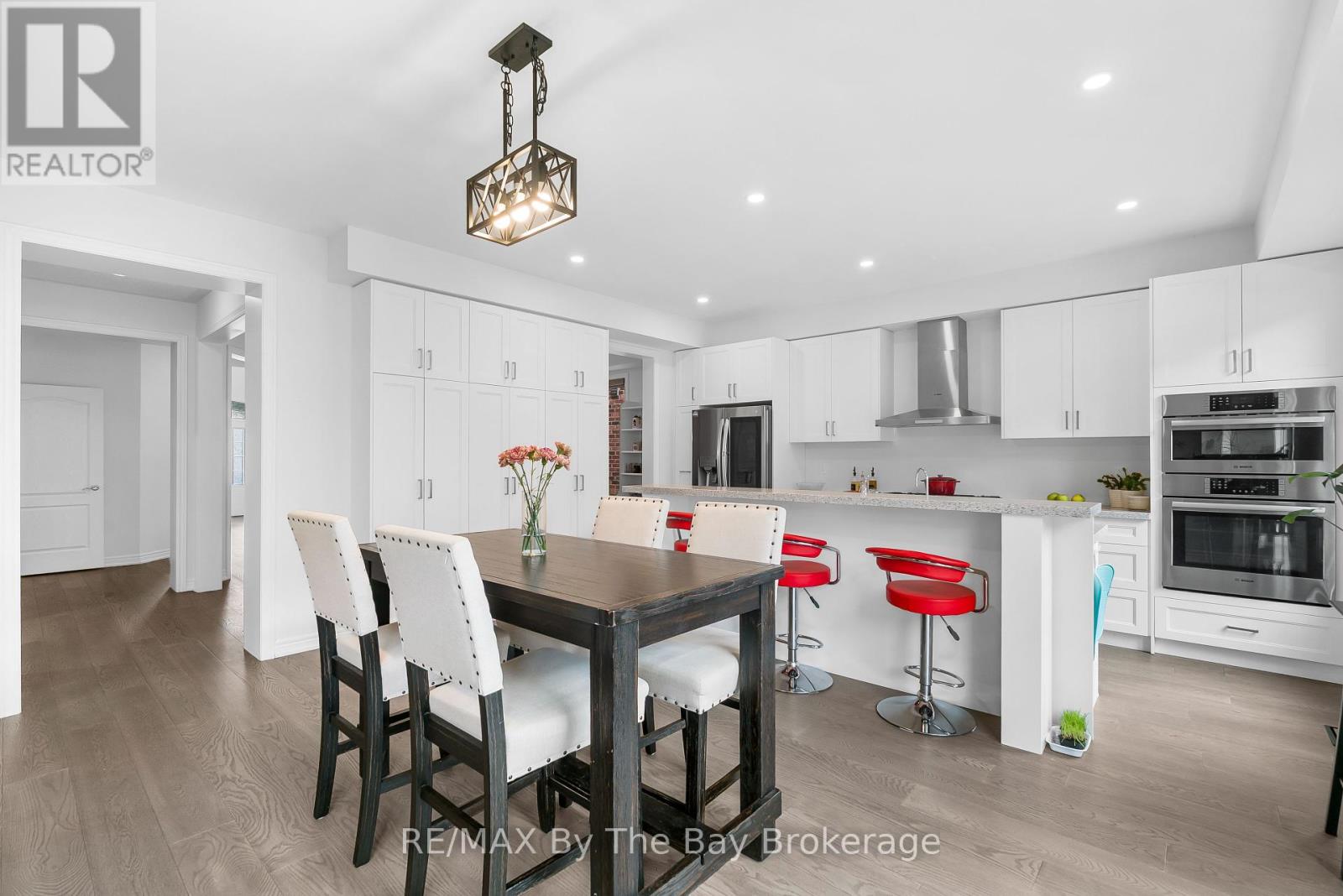 28 Frederick Taylor Way, East Gwillimbury, Ontario  L0G 1M0 - Photo 14 - N12332541