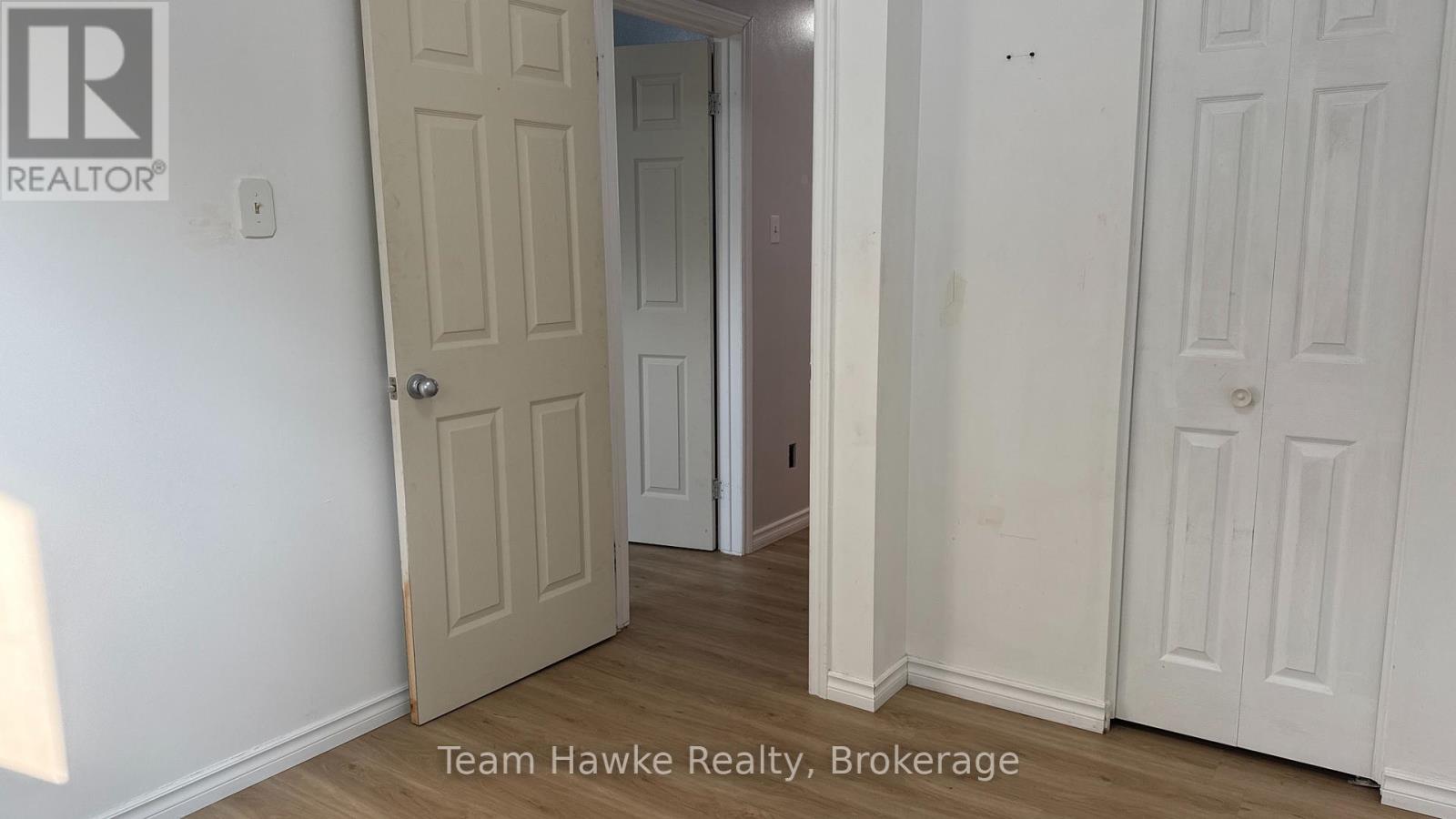 6 Beaumaur Drive, Penetanguishene, Ontario  L9M 1V7 - Photo 12 - S12332395