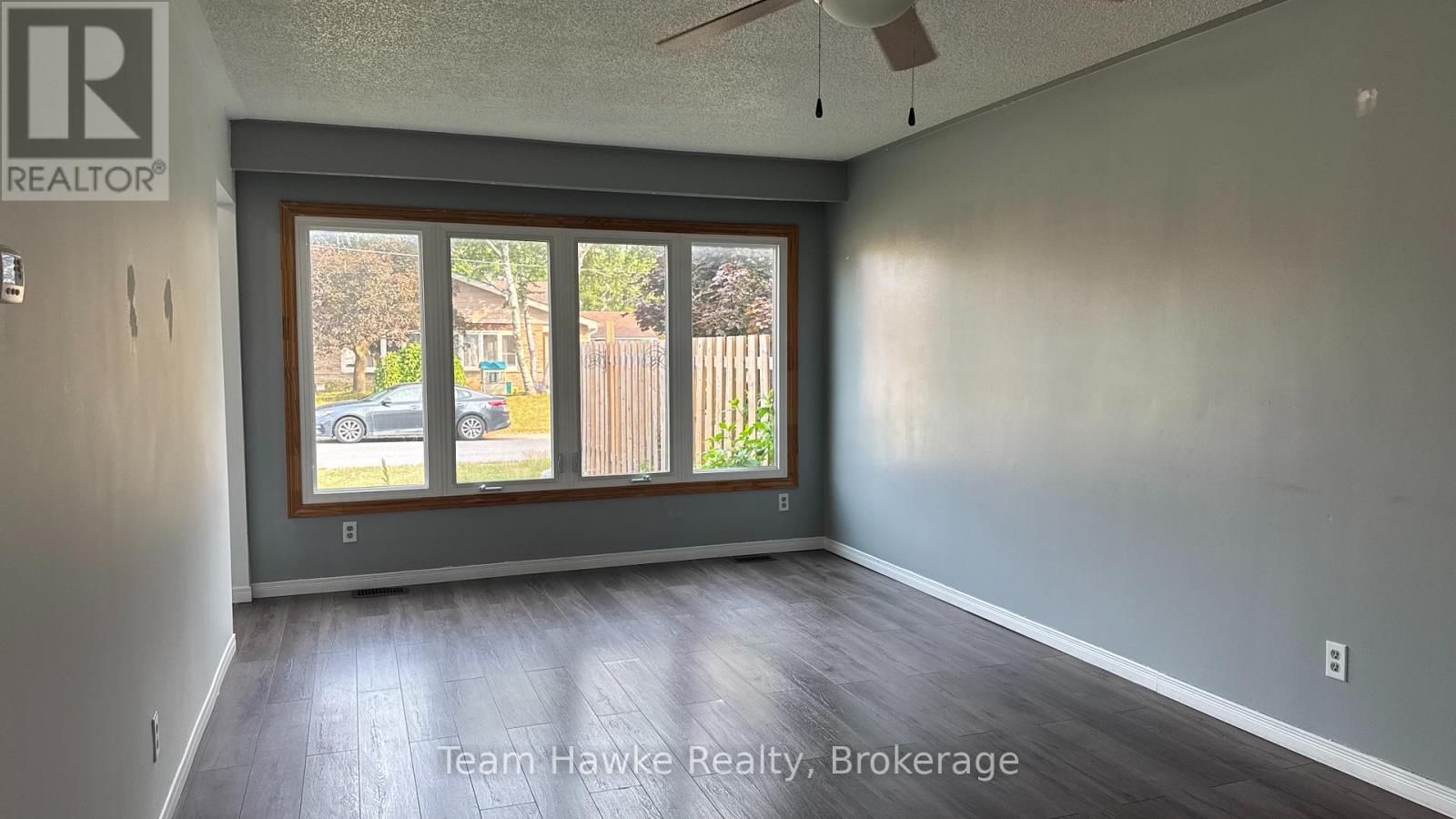 6 Beaumaur Drive, Penetanguishene, Ontario  L9M 1V7 - Photo 4 - S12332395