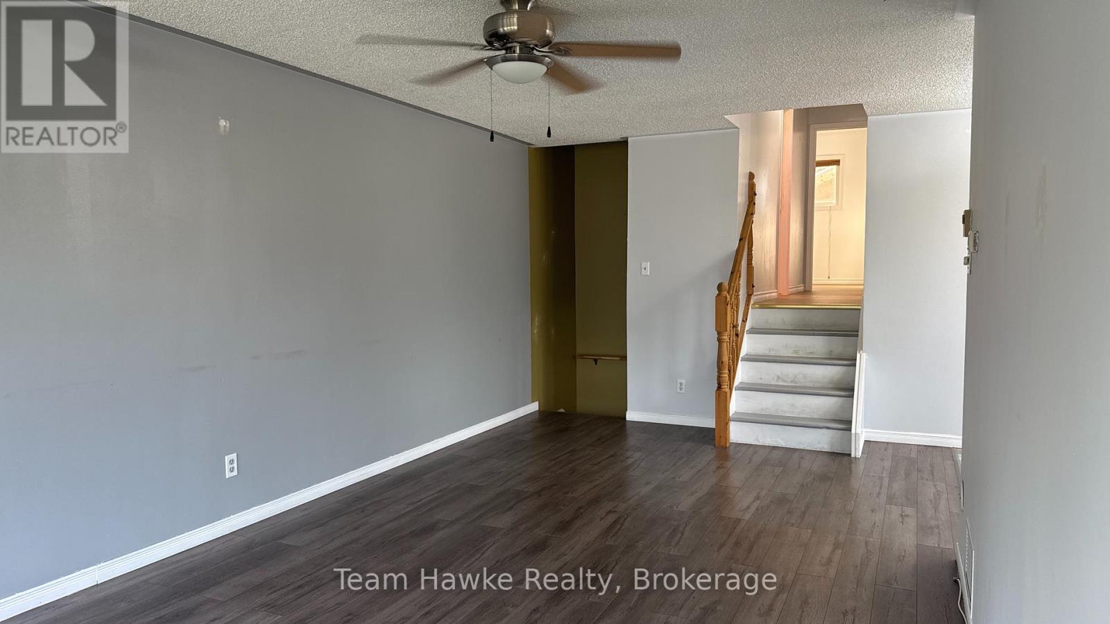 6 Beaumaur Drive, Penetanguishene, Ontario  L9M 1V7 - Photo 5 - S12332395