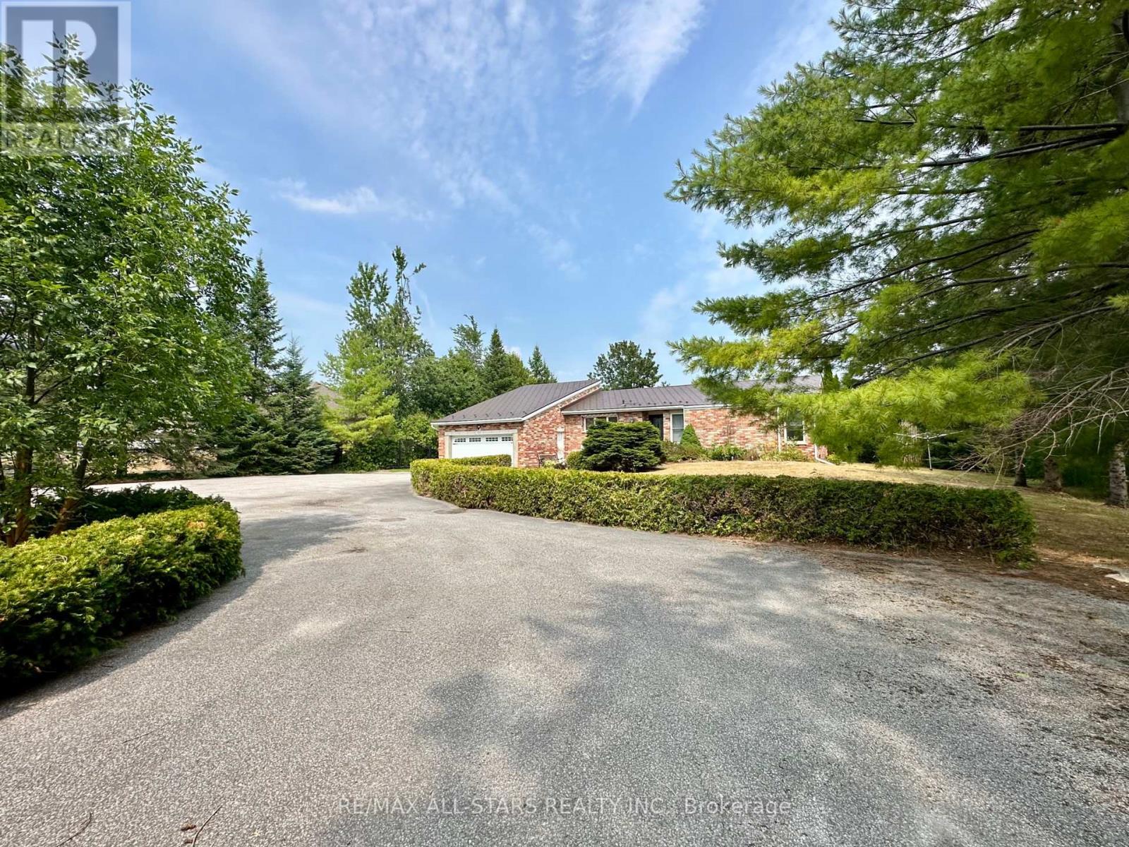 321 Rabys Shore Drive, Kawartha Lakes (Fenelon Falls), Ontario  K0M 1N0 - Photo 41 - X12332446