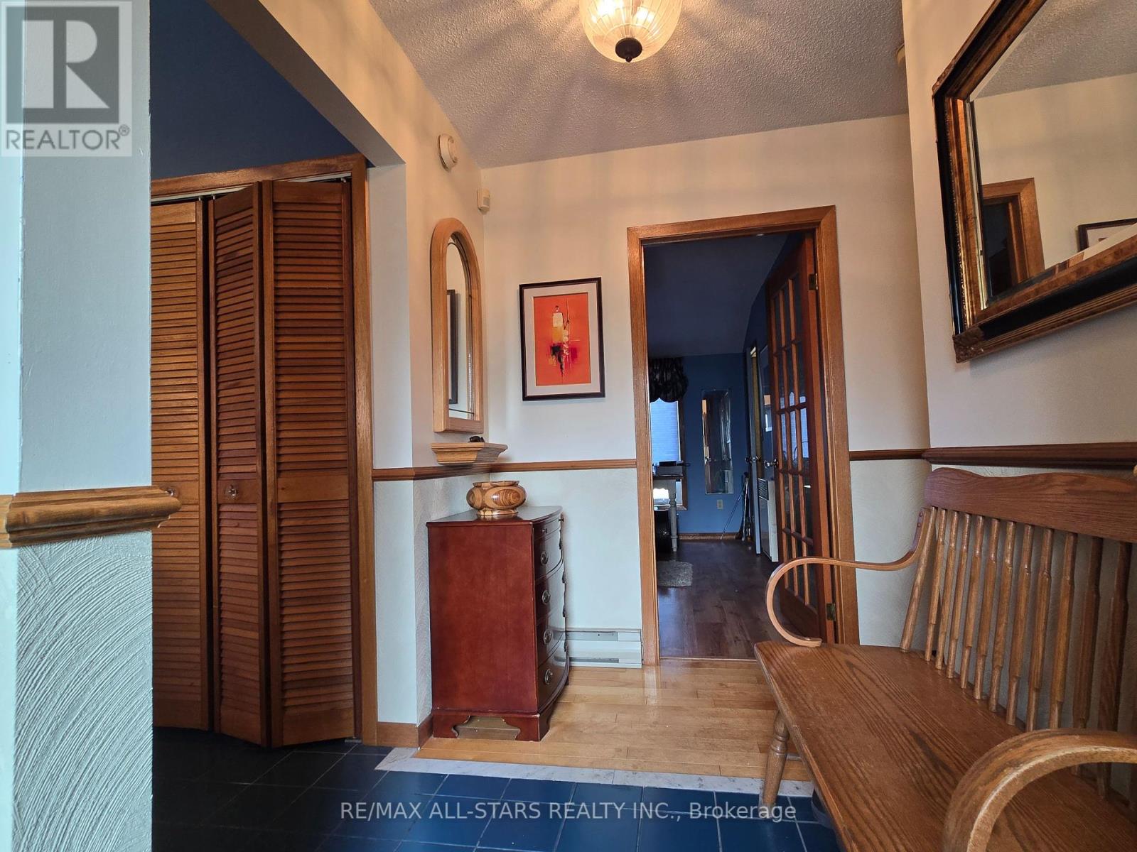 321 Rabys Shore Drive, Kawartha Lakes (Fenelon Falls), Ontario  K0M 1N0 - Photo 7 - X12332446