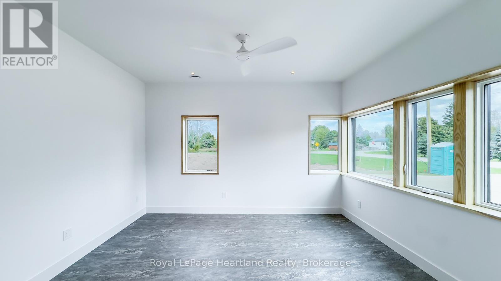 89 Isobel Street, Ashfield-Colborne-Wawanosh, Ontario  N0M 1R0 - Photo 23 - X12332511