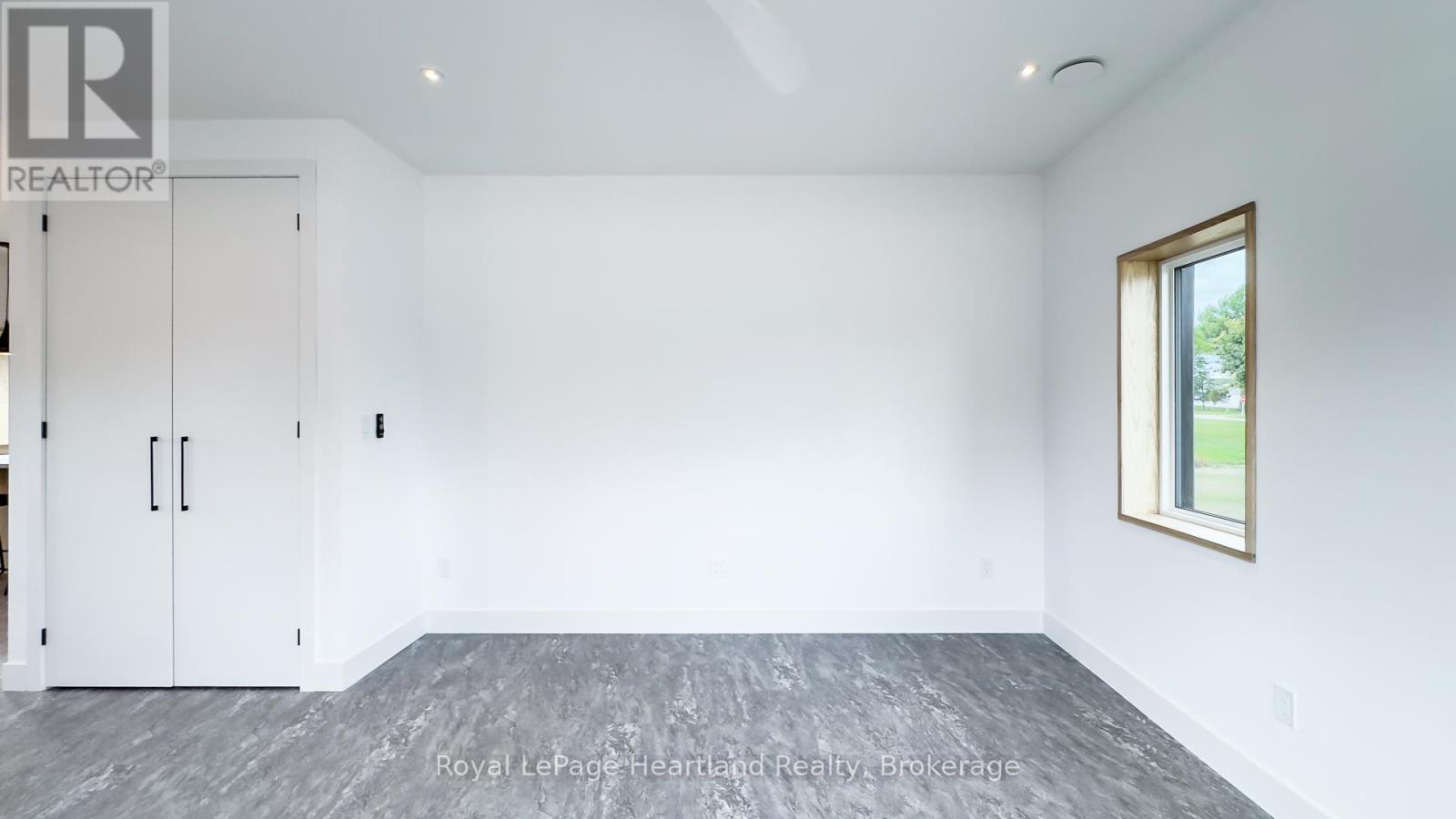 89 Isobel Street, Ashfield-Colborne-Wawanosh, Ontario  N0M 1R0 - Photo 26 - X12332511