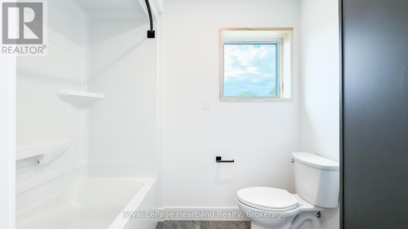 89 Isobel Street, Ashfield-Colborne-Wawanosh, Ontario  N0M 1R0 - Photo 42 - X12332511