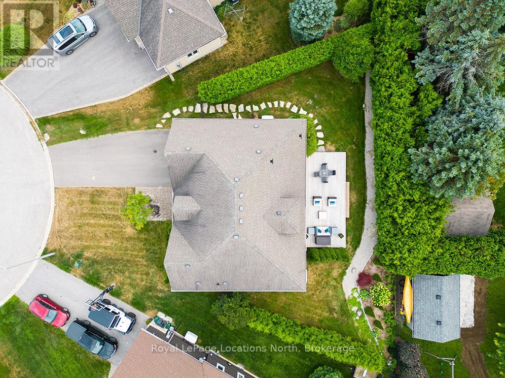 7 Pyatt Court, Blue Mountains, Ontario  N0H 2P0 - Photo 22 - X12332548