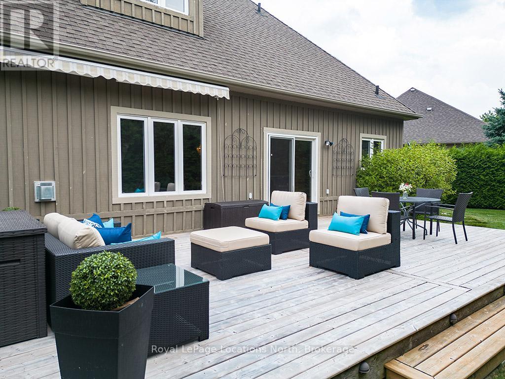 7 Pyatt Court, Blue Mountains, Ontario  N0H 2P0 - Photo 25 - X12332548