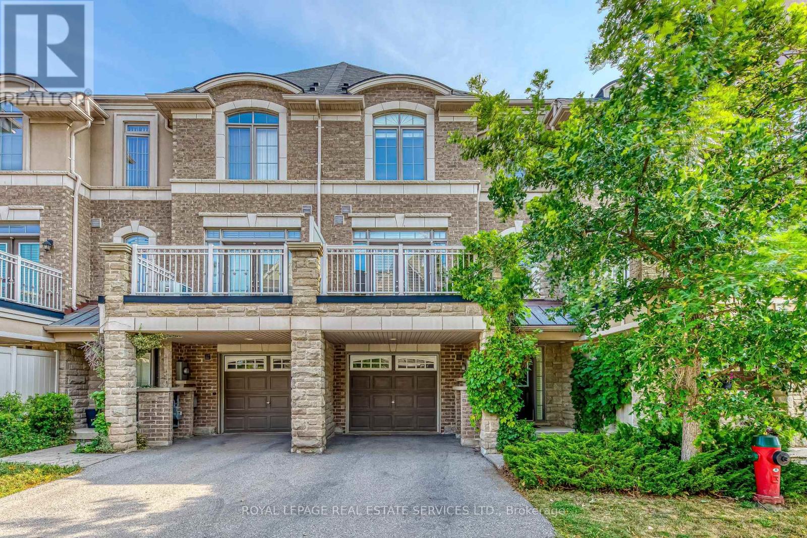 Property at 12 - 2435 GREENWICH DRIVE image 1