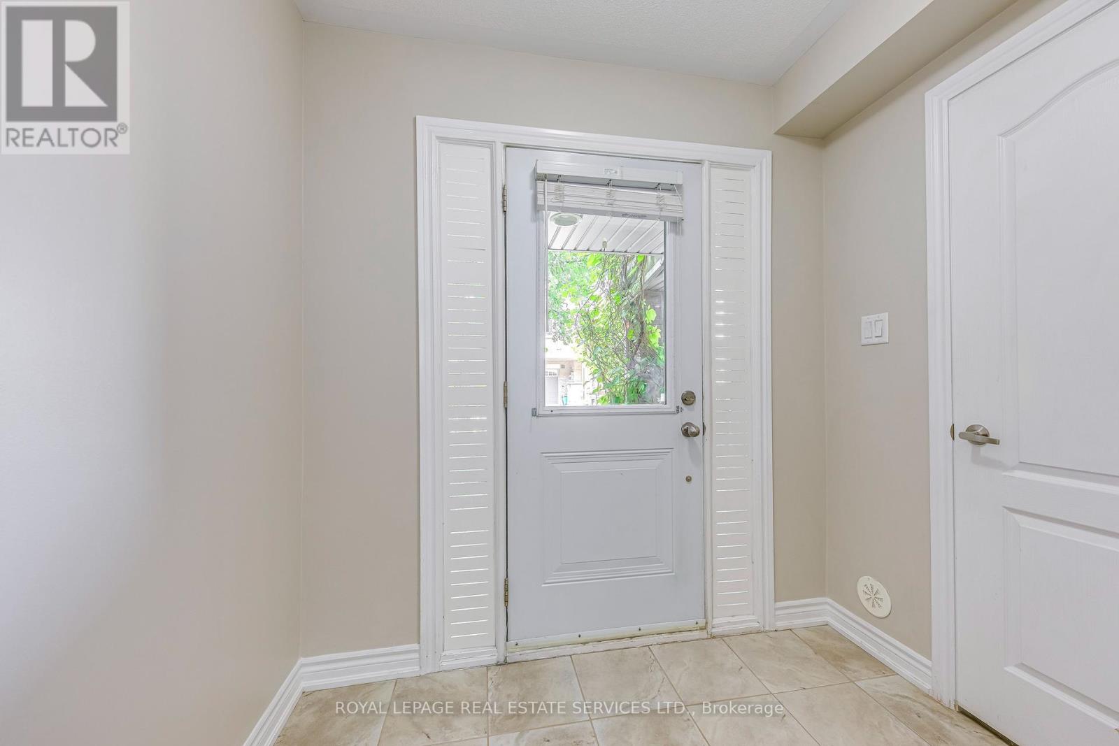 Property at 12 - 2435 GREENWICH DRIVE image 3