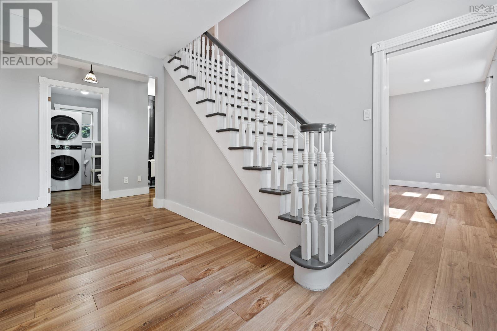 8 Regent Street, Amherst, Nova Scotia  B4H 4L2 - Photo 11 - 202520047