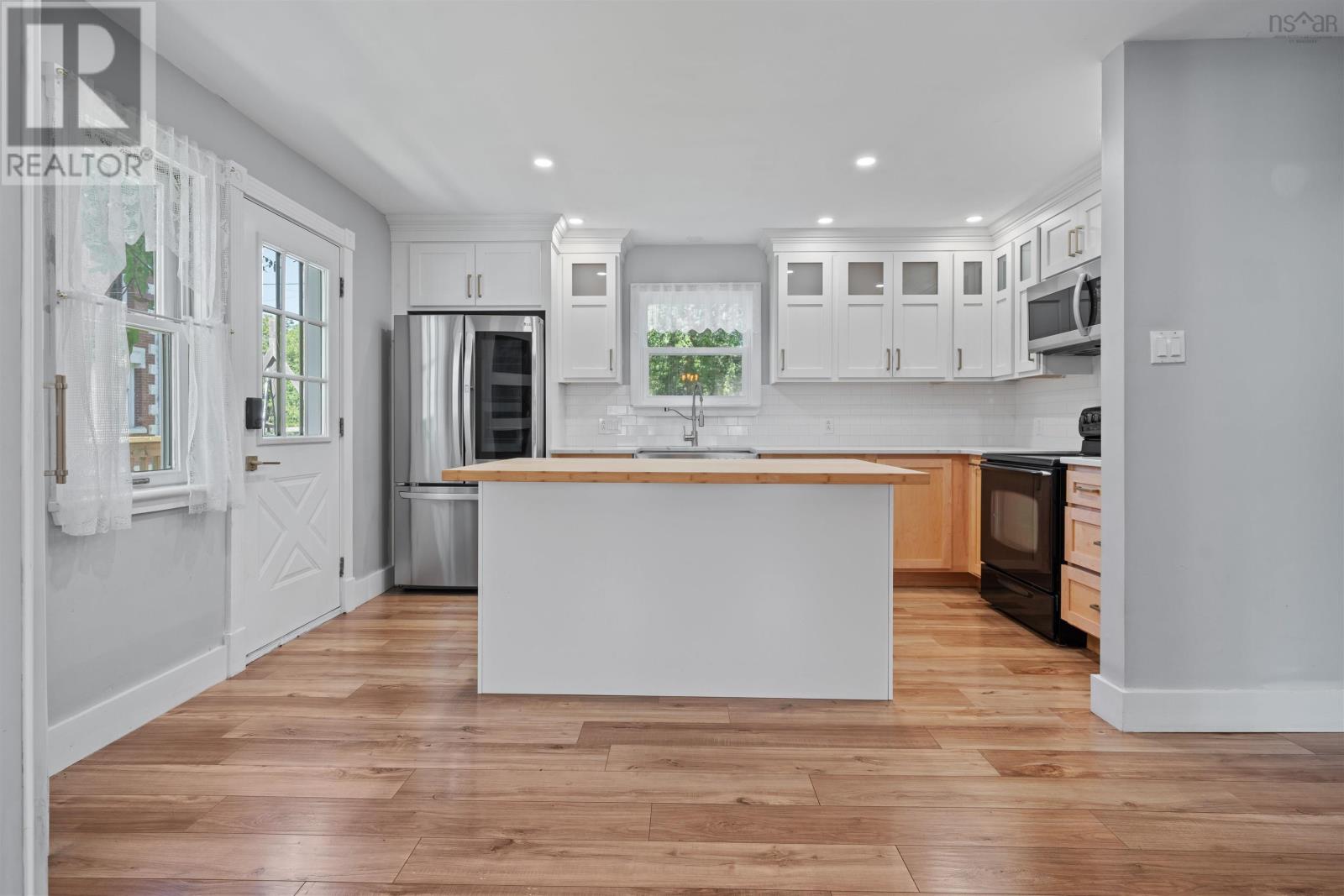 8 Regent Street, Amherst, Nova Scotia  B4H 4L2 - Photo 19 - 202520047