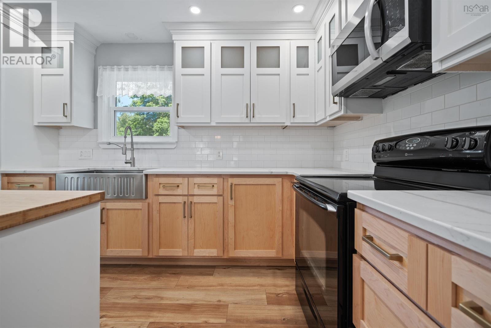 8 Regent Street, Amherst, Nova Scotia  B4H 4L2 - Photo 22 - 202520047