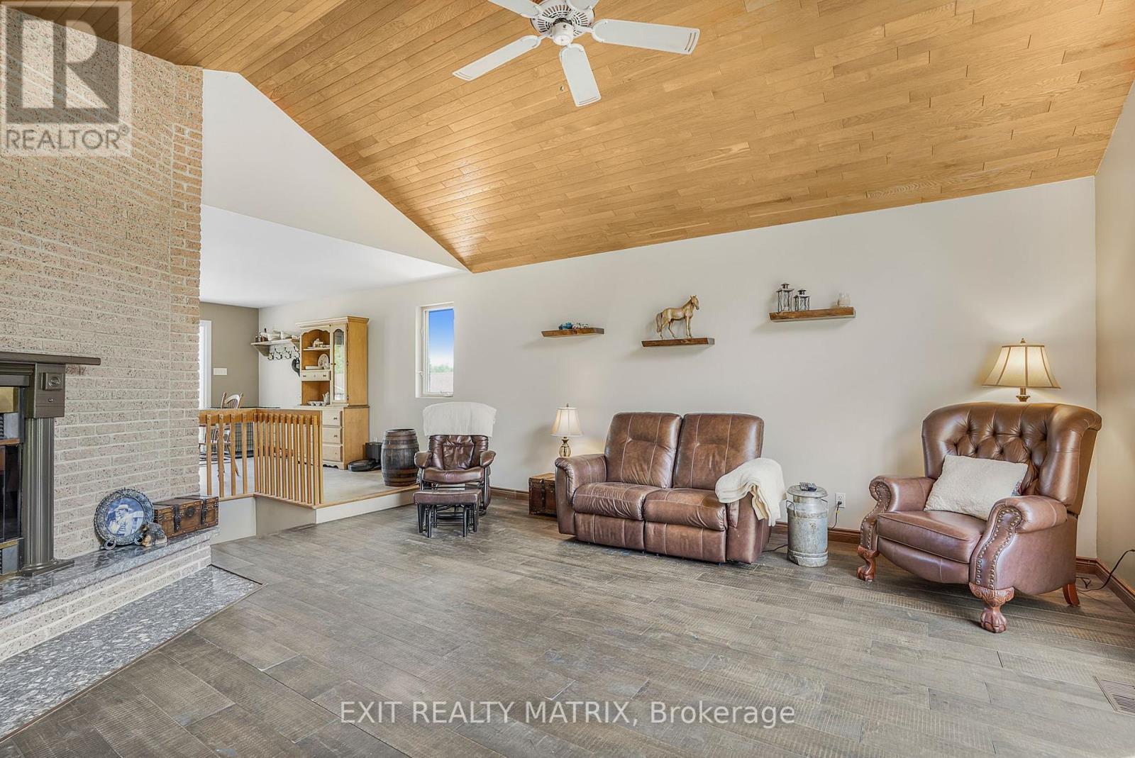 3245 Pattee Road, East Hawkesbury, Ontario  K6A 2R2 - Photo 18 - X12332388