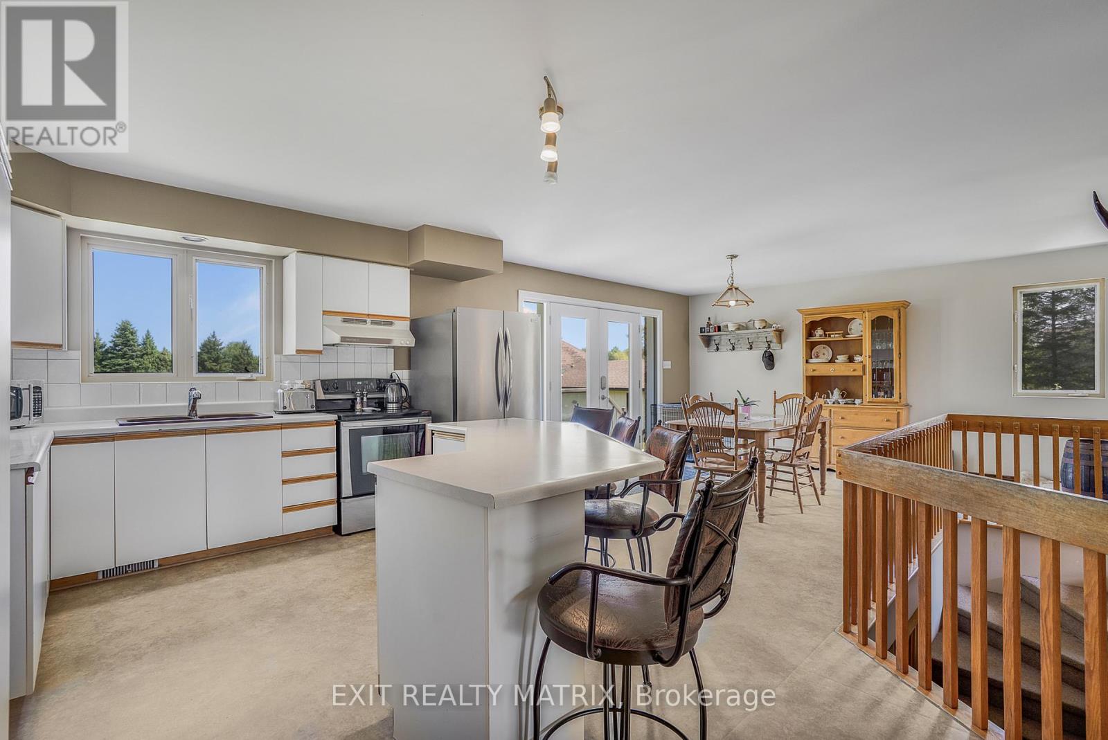 3245 Pattee Road, East Hawkesbury, Ontario  K6A 2R2 - Photo 9 - X12332388