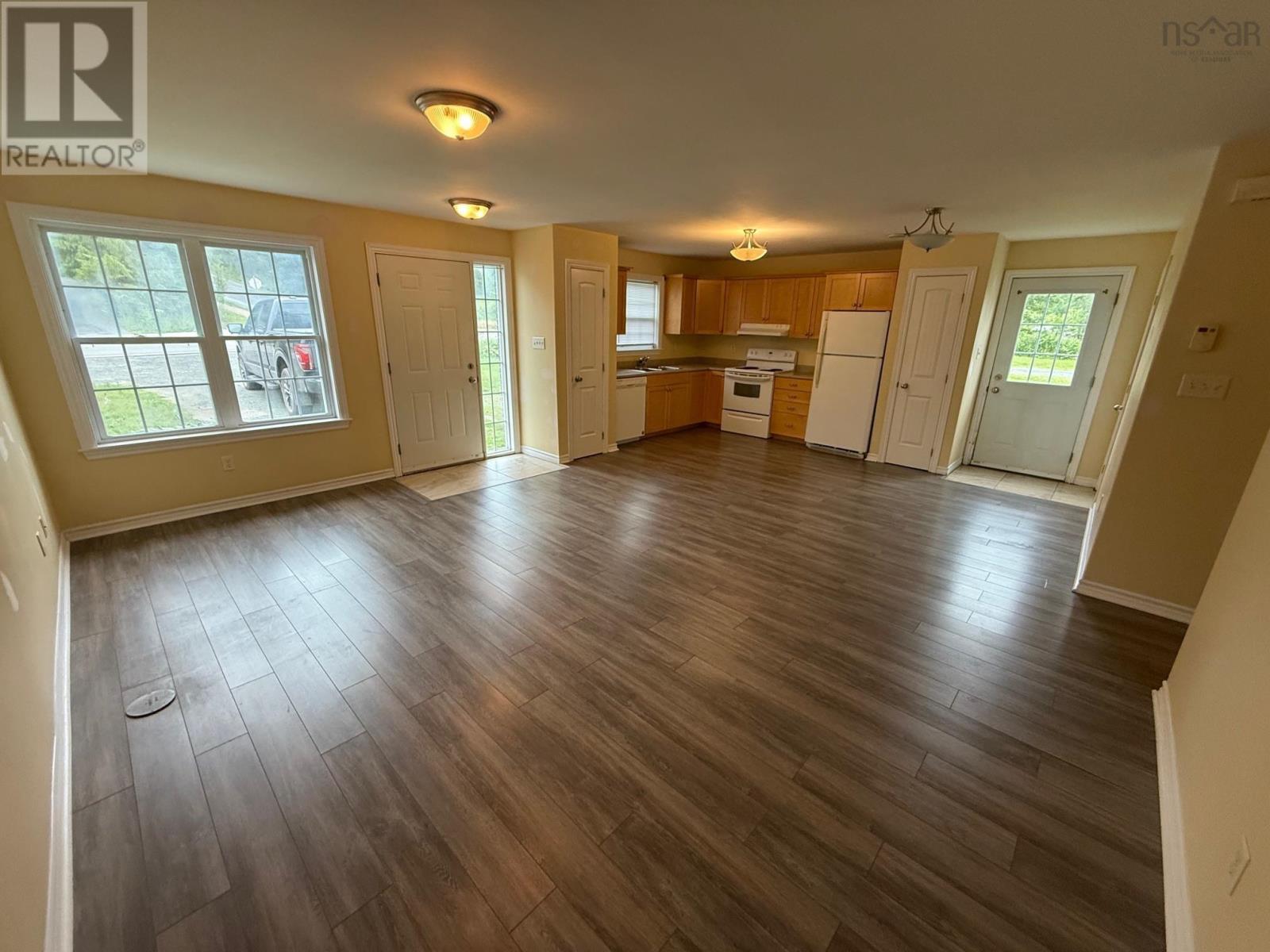 861/863 Beaver Bank Road, Beaver Bank, Nova Scotia  B4G 1C1 - Photo 3 - 202501407