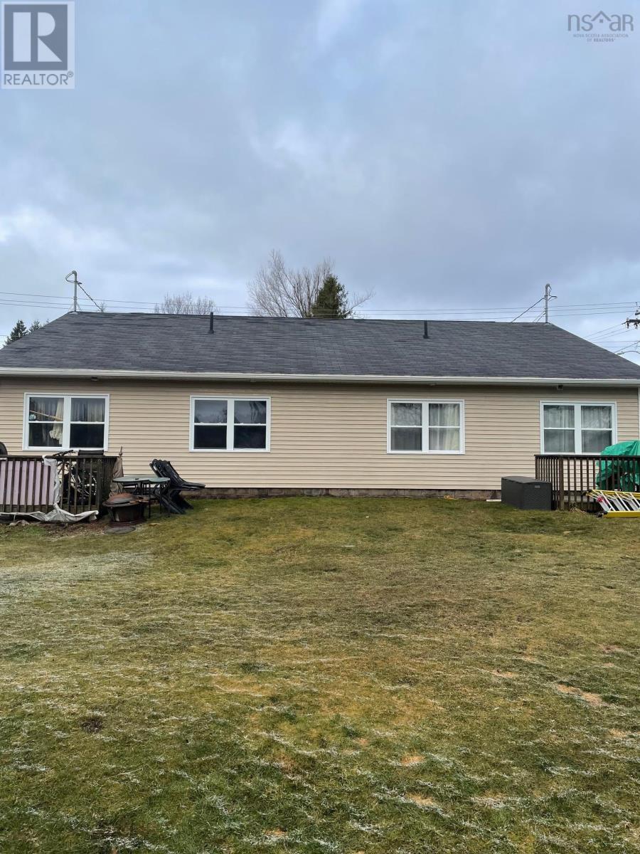 861/863 Beaver Bank Road, Beaver Bank, Nova Scotia  B4G 1C1 - Photo 8 - 202501407