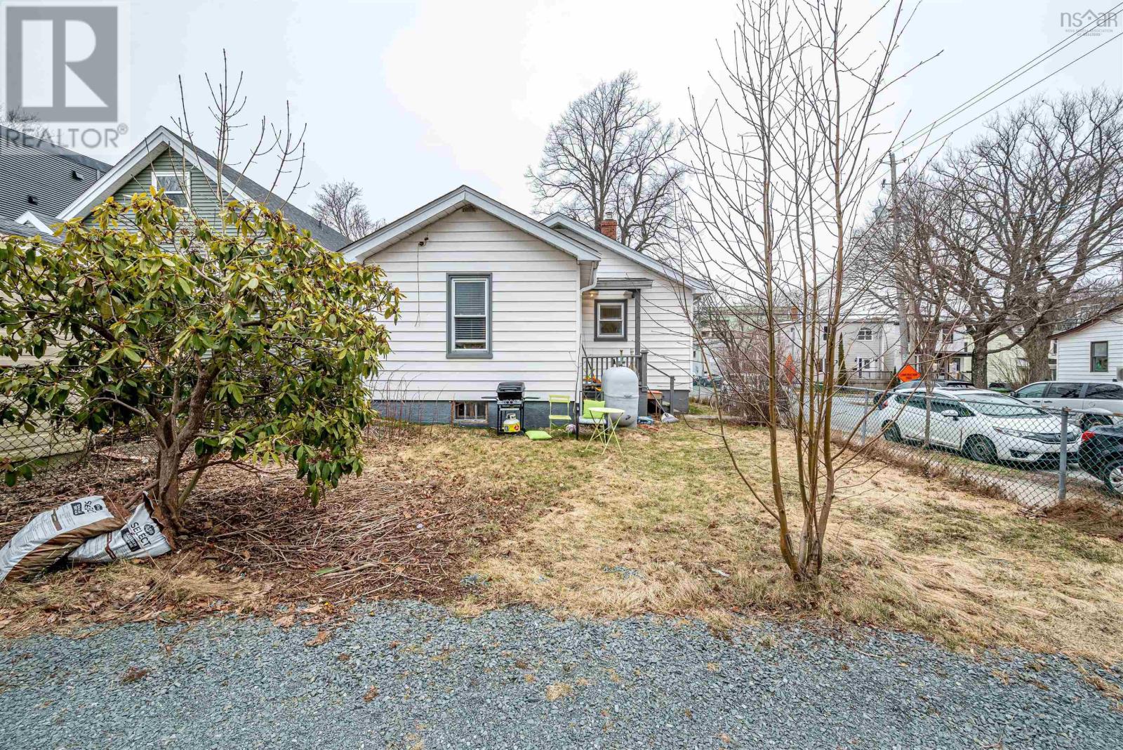 5644 Macara Street, Halifax, Nova Scotia  B3K 1W2 - Photo 16 - 202507303