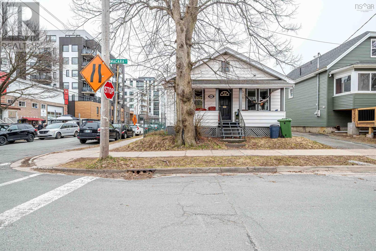 5644 Macara Street, Halifax, Nova Scotia  B3K 1W2 - Photo 34 - 202507302