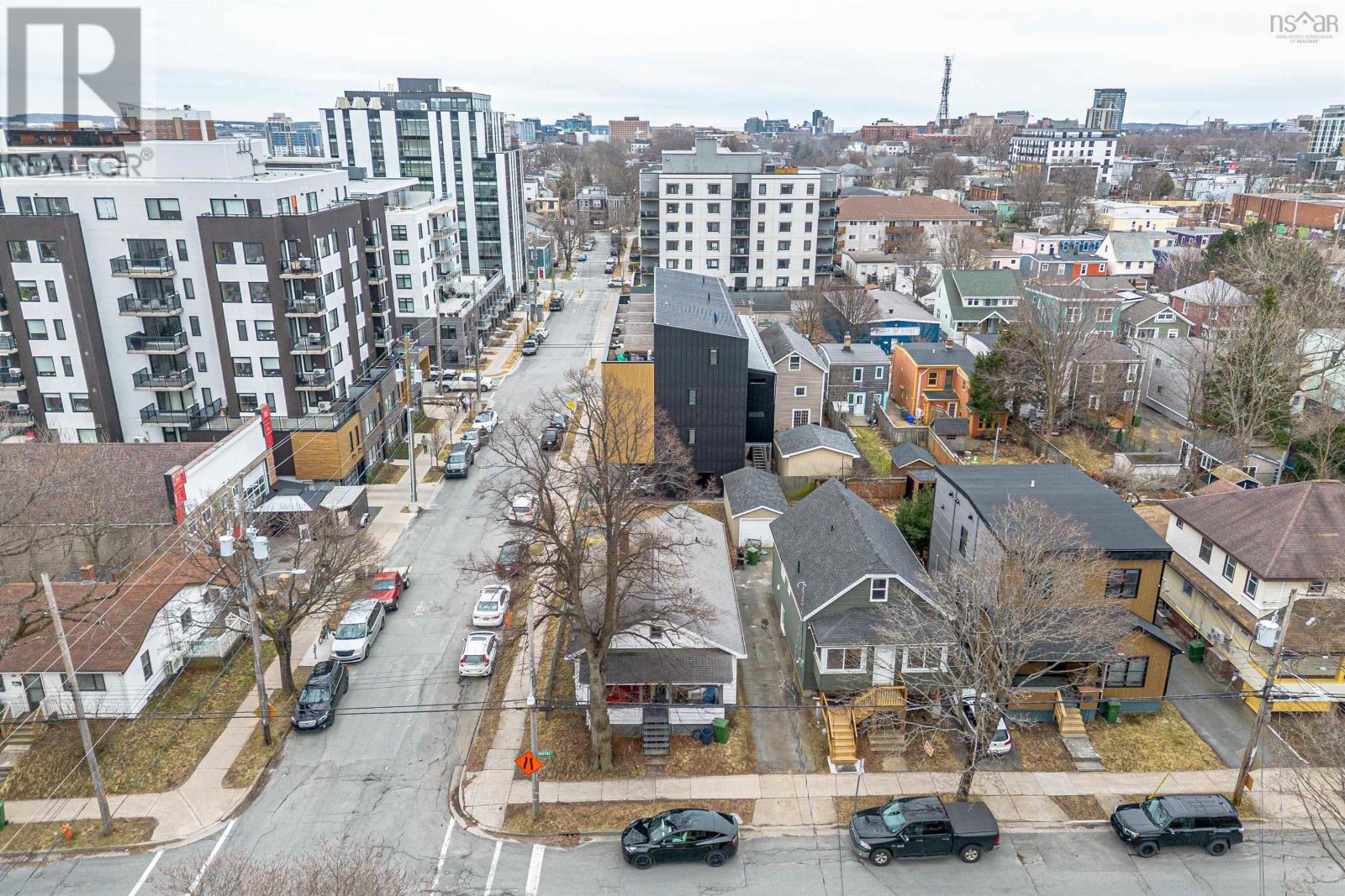 5644 Macara Street, Halifax, Nova Scotia  B3K 1W2 - Photo 40 - 202507302