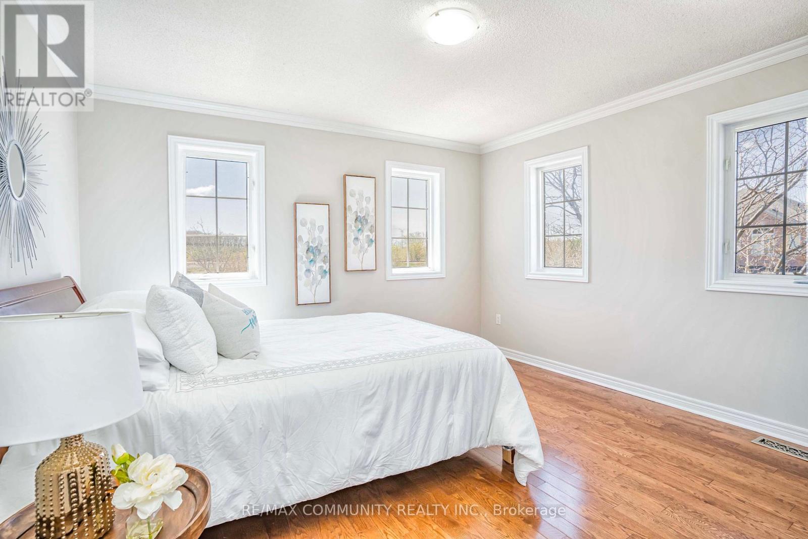 42 Reginald Lamb Crescent, Markham (Box Grove), Ontario  L6B 0B5 - Photo 24 - N12212117
