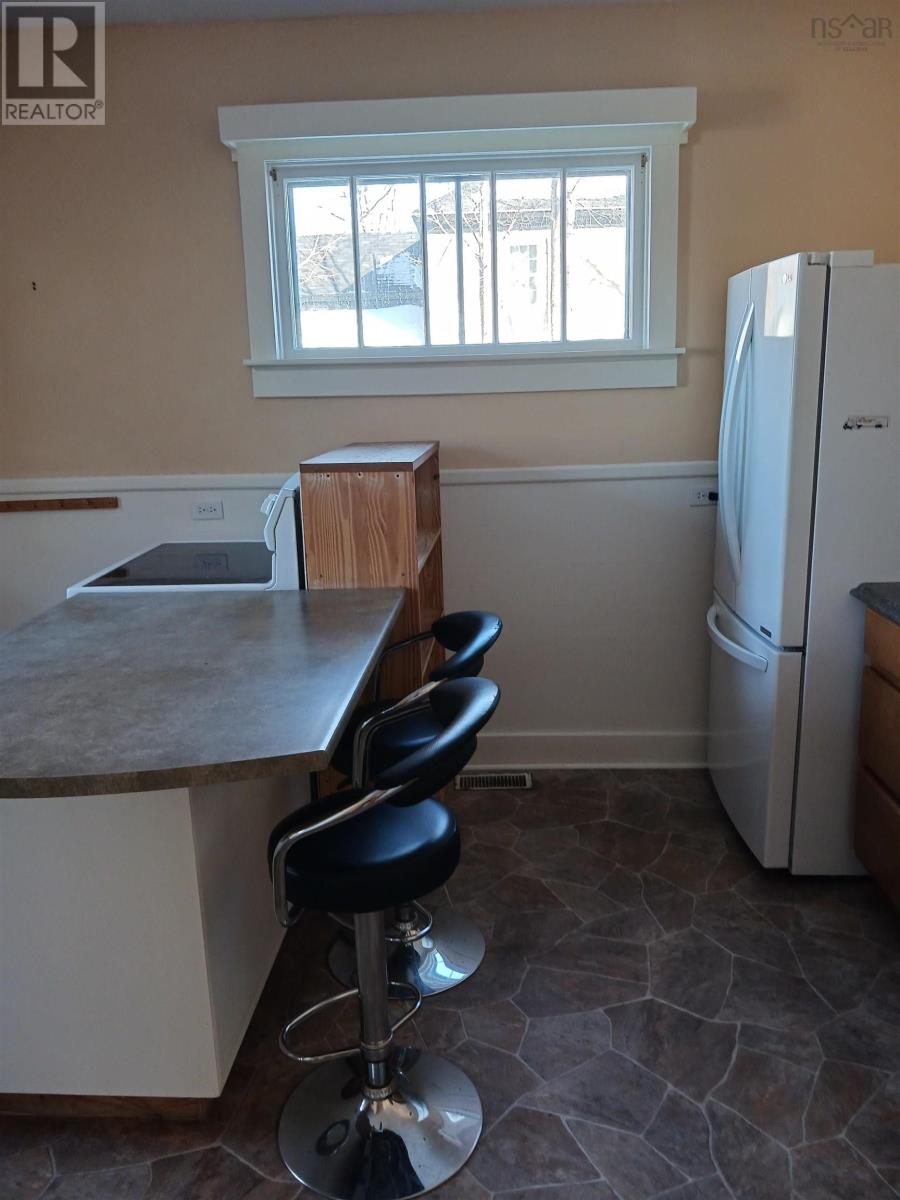 7 Alice Street, Truro, Nova Scotia  B2N 2M4 - Photo 11 - 202503274