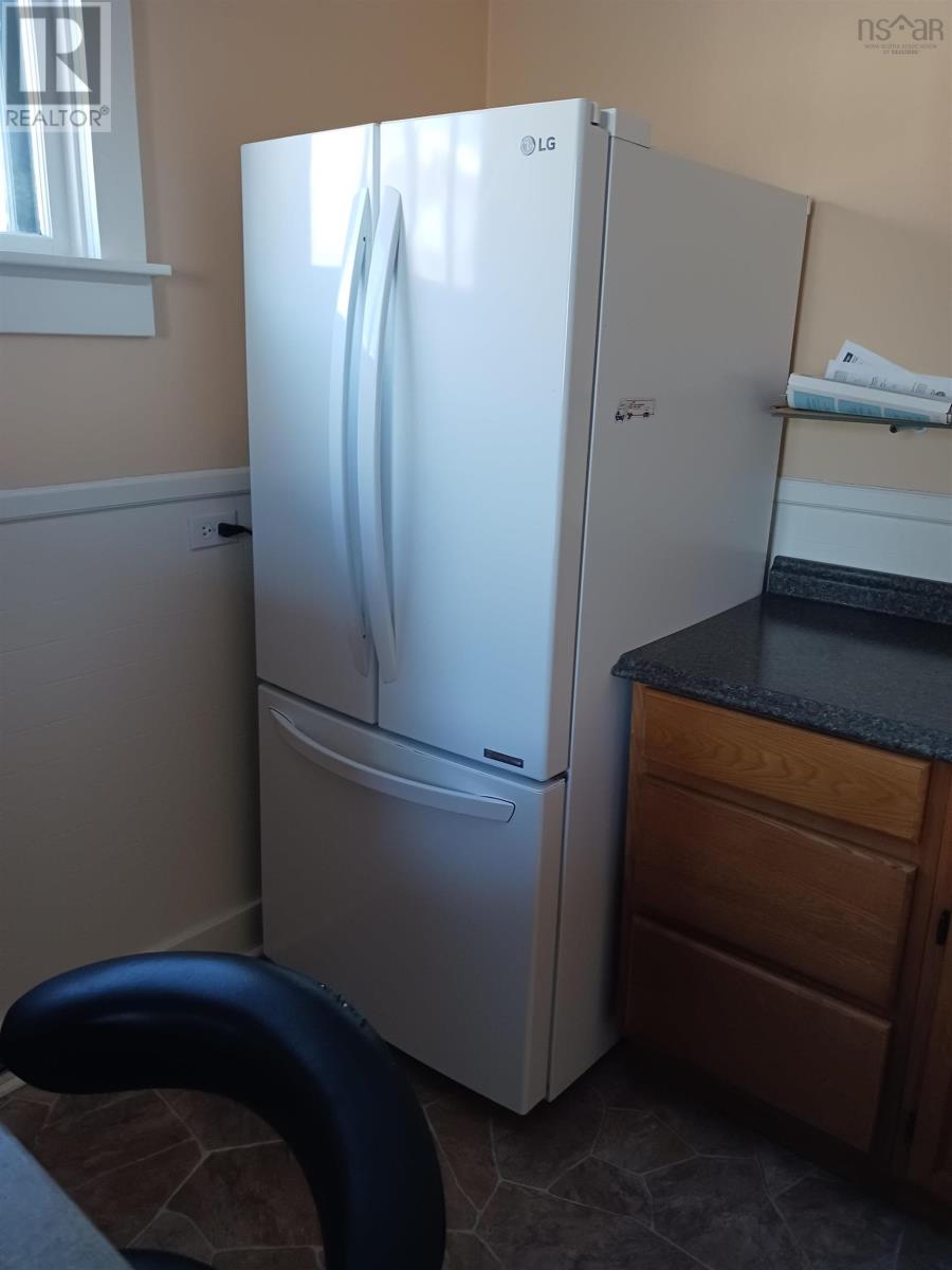 7 Alice Street, Truro, Nova Scotia  B2N 2M4 - Photo 9 - 202503274