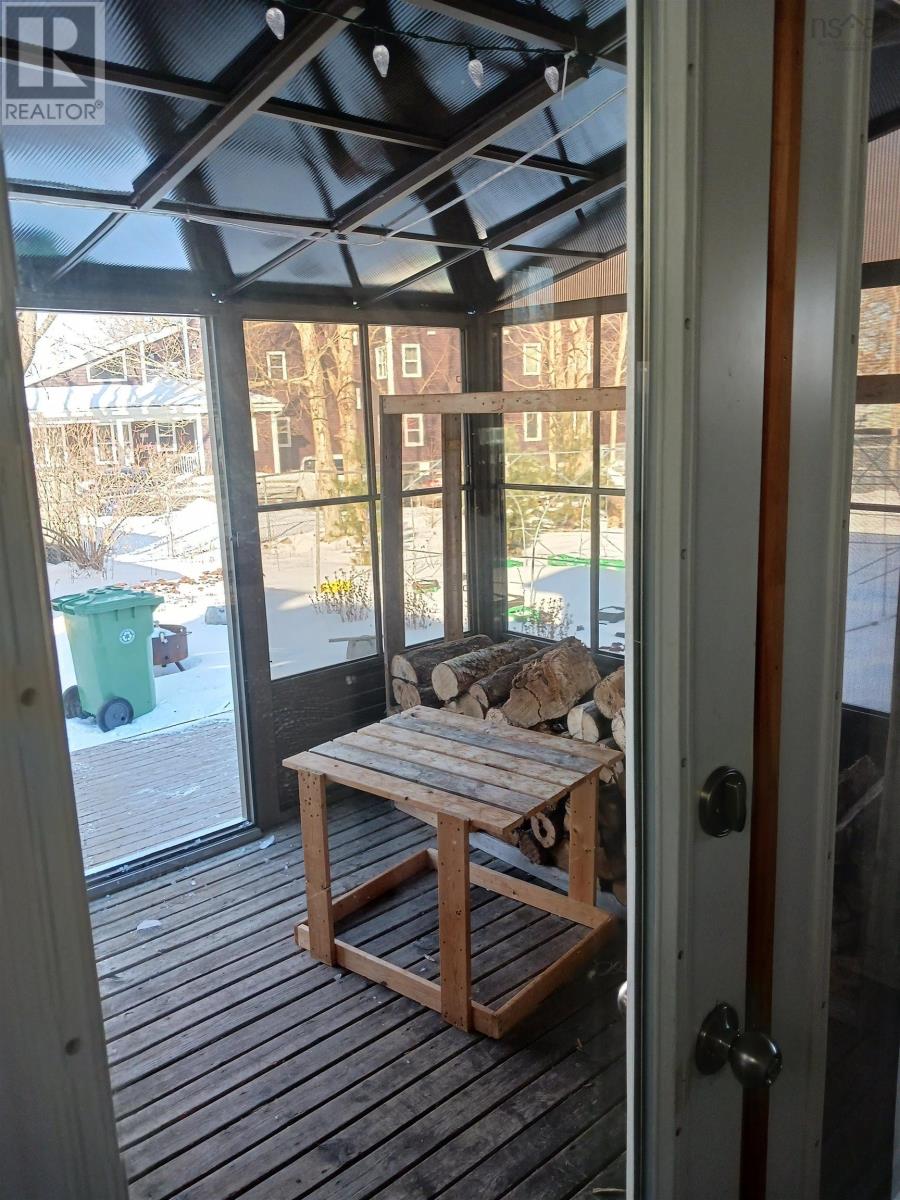 7 Alice Street, Truro, Nova Scotia  B2N 2M4 - Photo 5 - 202503274