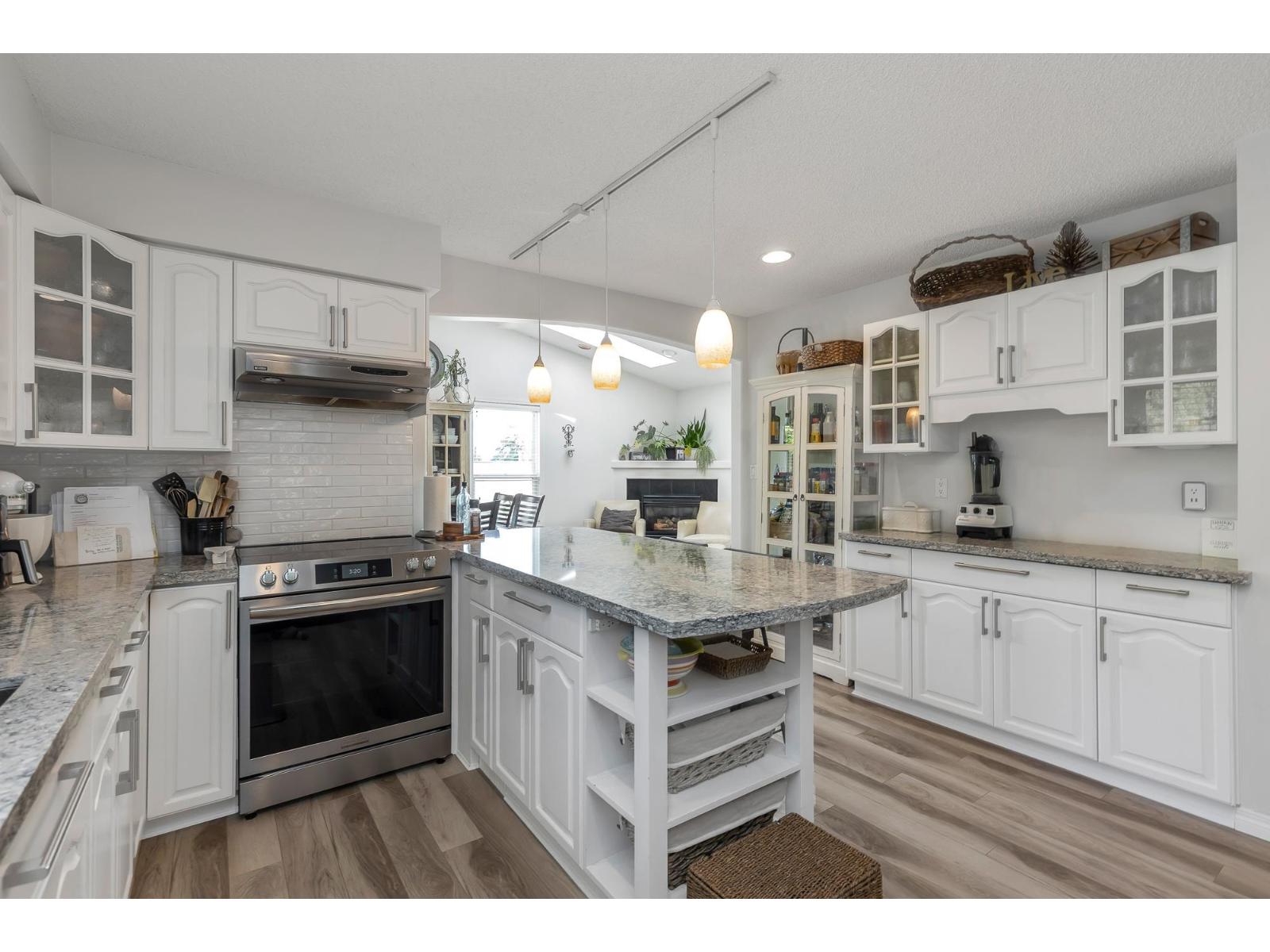 29518 Sunvalley Crescent, Abbotsford, British Columbia  V4X 1J2 - Photo 9 - R3034101