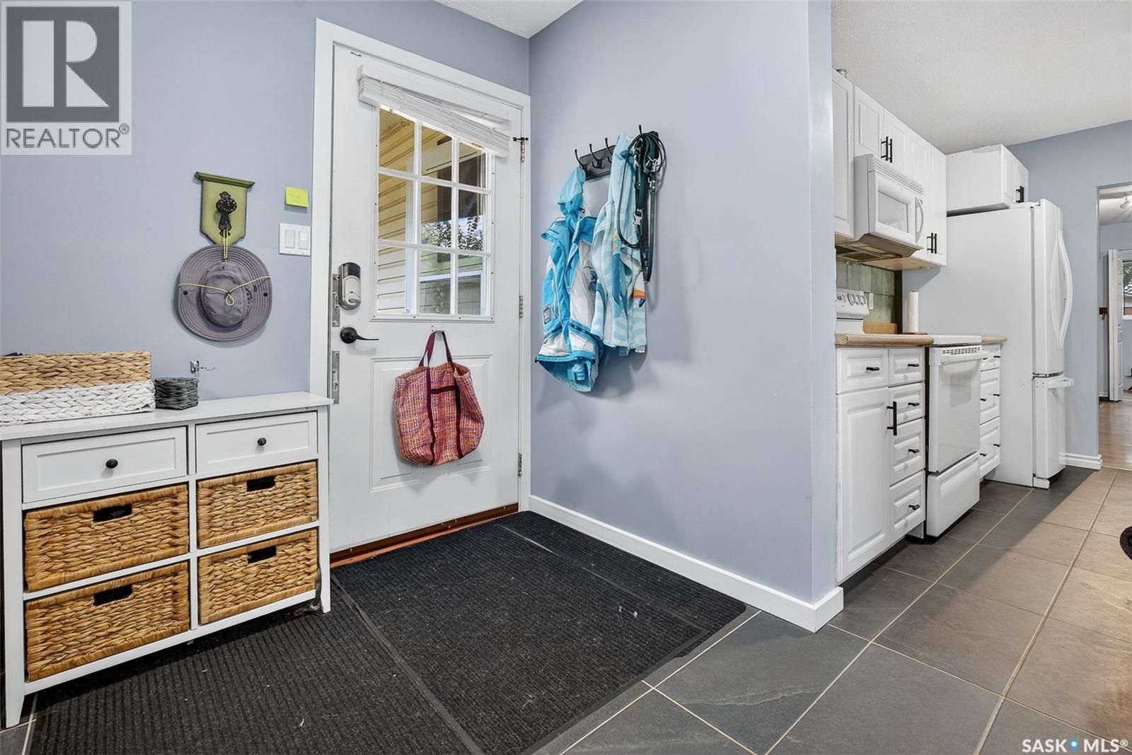 Property at 1097 Connaught AVENUE image 3