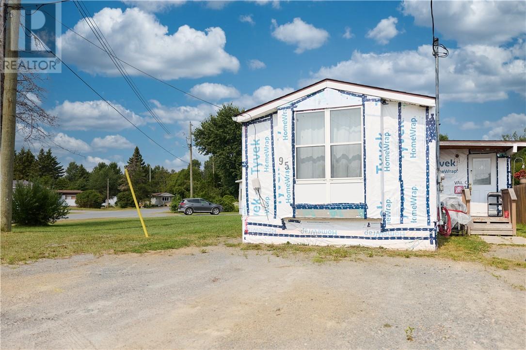 95 Juliette Drive, Hanmer, Ontario  P3P 1H9 - Photo 1 - 2124025