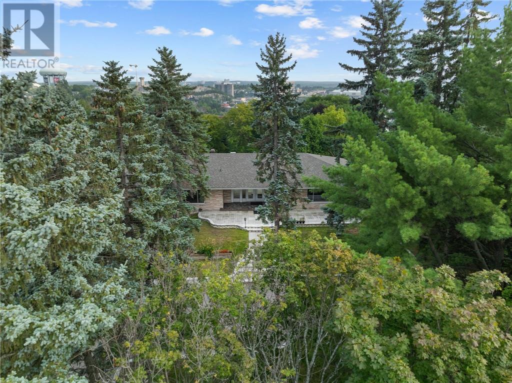 170 Brebeuf Avenue, Sudbury, Ontario  P3C 5H1 - Photo 4 - 2124024