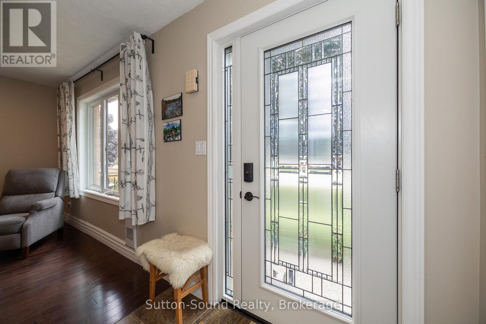 1160 12th Street E, Owen Sound, Ontario  N4K 5Y6 - Photo 4 - X12099102