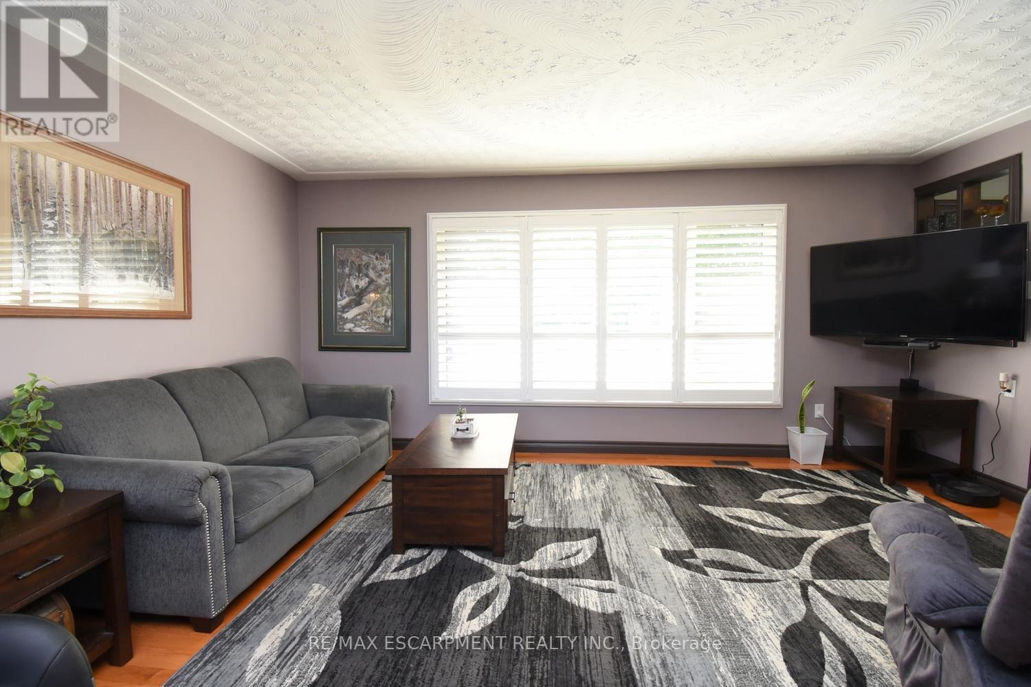 Property at 54 CHESTER ROAD image 3