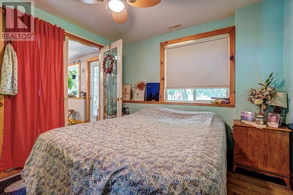 6 Leisure Lane, Kawartha Lakes, Ontario  K9V 4R1 - Photo 20 - X12332599