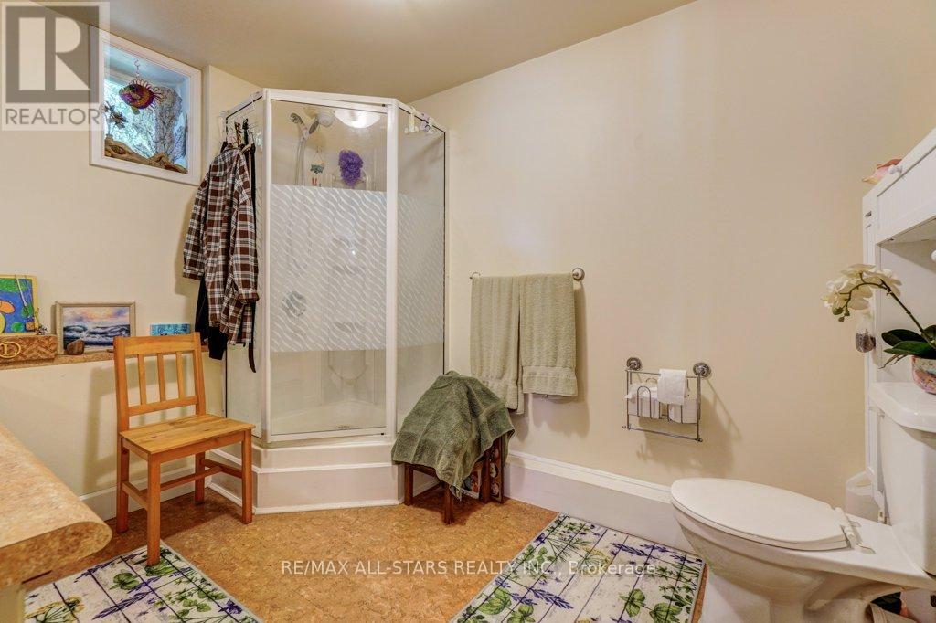 6 Leisure Lane, Kawartha Lakes, Ontario  K9V 4R1 - Photo 21 - X12332599