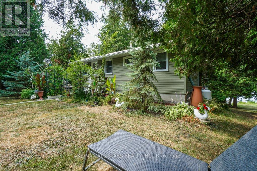 6 Leisure Lane, Kawartha Lakes, Ontario  K9V 4R1 - Photo 23 - X12332599