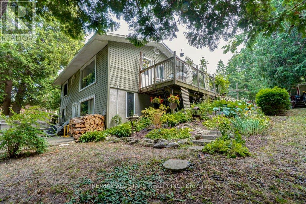 6 Leisure Lane, Kawartha Lakes, Ontario  K9V 4R1 - Photo 3 - X12332599