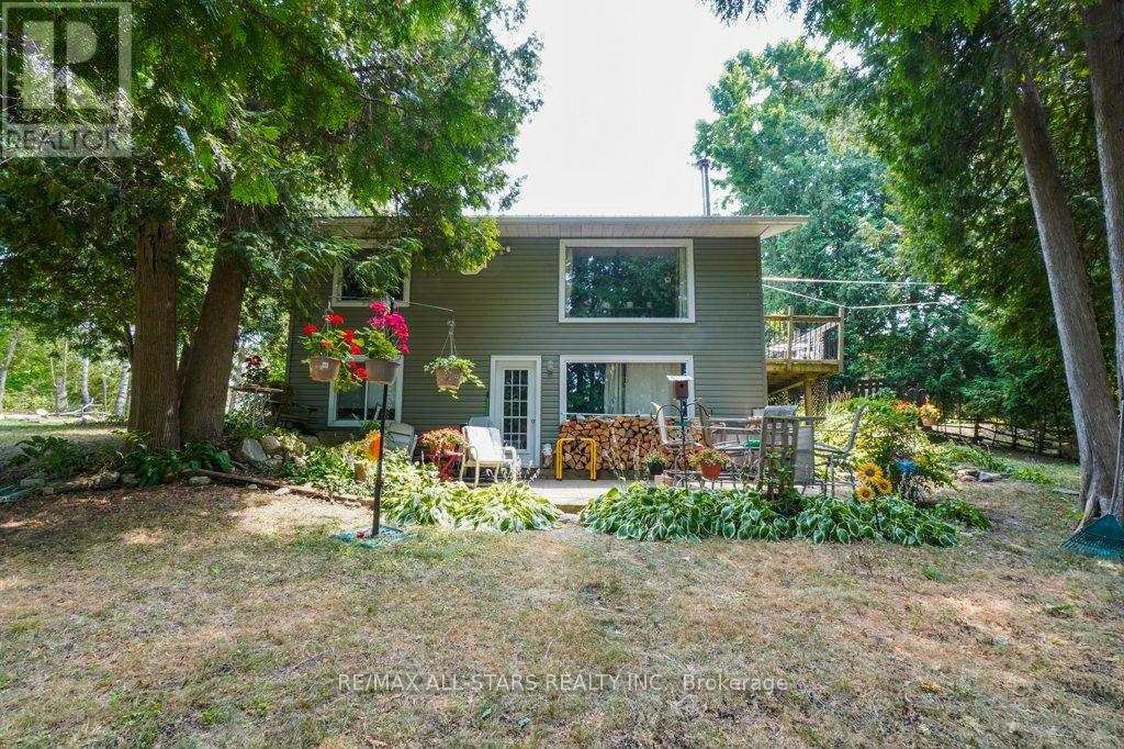 6 Leisure Lane, Kawartha Lakes, Ontario  K9V 4R1 - Photo 4 - X12332599